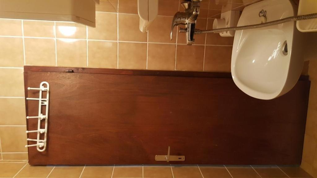 Guest House Vukovic Petrovac الغرفة الصورة