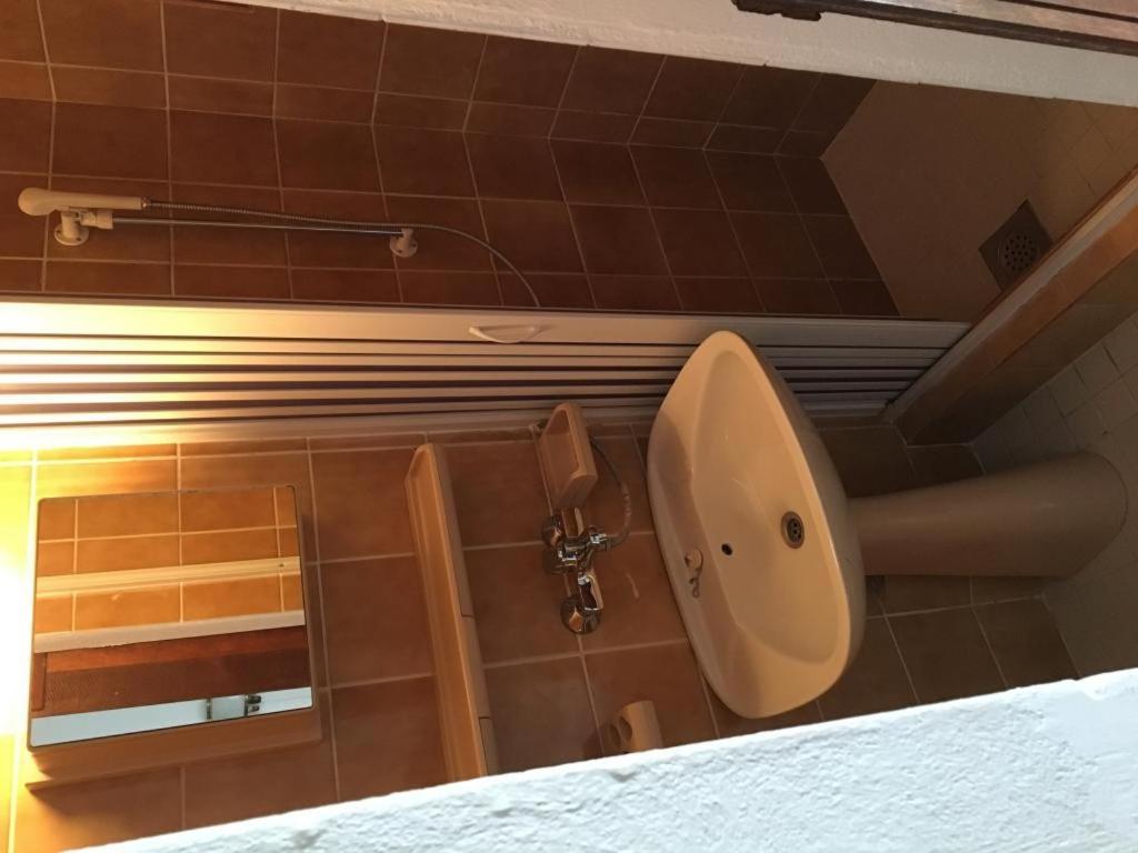 Guest House Vukovic Petrovac الغرفة الصورة